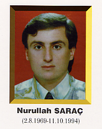 �ehit ��retmen
      Nurullah SARA� resmi foto�raf� 