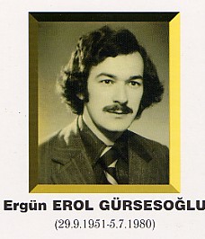 �ehit ��retmen
      Erg�n EROL G�RSESO�LU resmi foto�raf� 